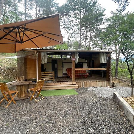 Caravanes De Provence Aiglun  Zewnętrze zdjęcie